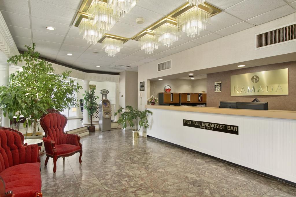 Hotel Ramada By Wyndham Roanoke Zewnętrze zdjęcie